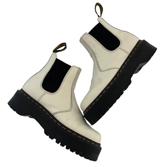 Dr. Martens 2976 Chelsea Platform Boots White Smooth Leather 1.5″ Platform EU 39 - Picture 5 of 9